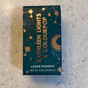 Colourpop loose pigment in the shade The Scales